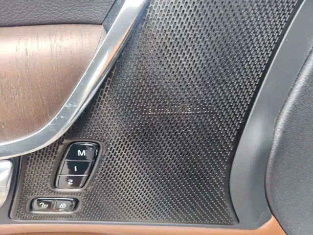 Volvo S90 — Фото автомобиля 16