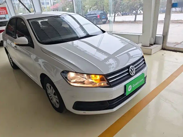 Volkswagen Santana — Фото автомобиля 3