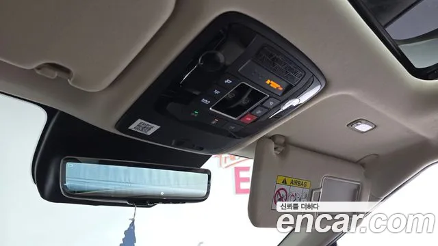 Kia Carnival Generation 4 — Фото автомобиля 18