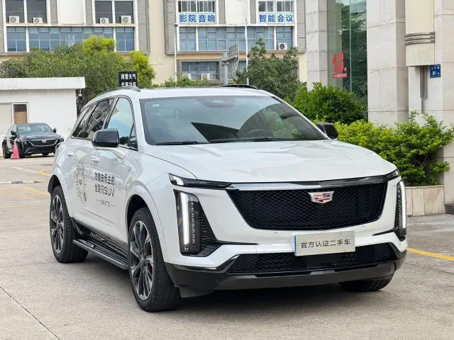 Cadillac XT5 — Фото автомобиля 3