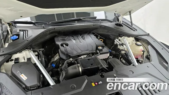 Genesis GV70 2.5T Бензин 2WD — Фото автомобиля 6