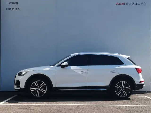 Audi Q5L — Фото автомобиля 12