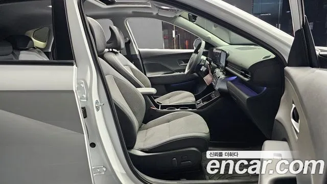 Hyundai Kona Kona (SX2) Бензин 1.6 Turbo 4WD — Фото автомобиля 10
