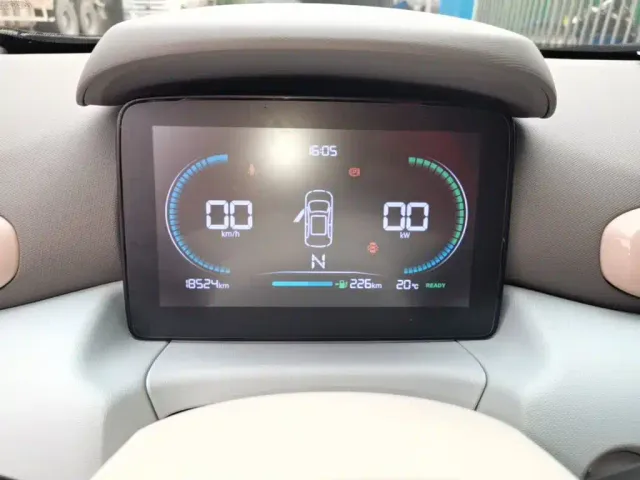 Leapmotor T03 — Фото автомобиля 11