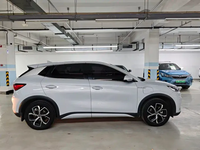 BYD Yuan PLUS — Фото автомобиля 4