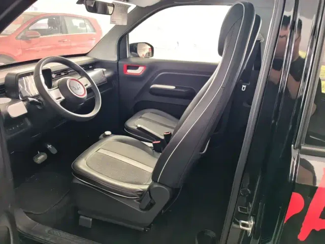 Wuling Hongguang Mini EV — Фото автомобиля 14