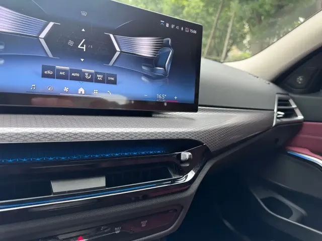 BMW 3 Series — Фото автомобиля 10