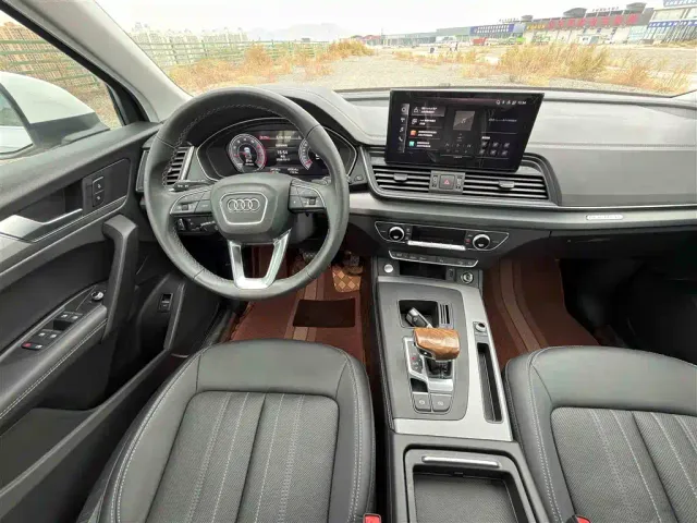 Audi Q5L — Фото автомобиля 9