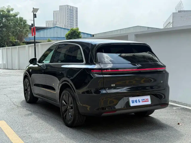 Li Auto L6 — Фото автомобиля 4
