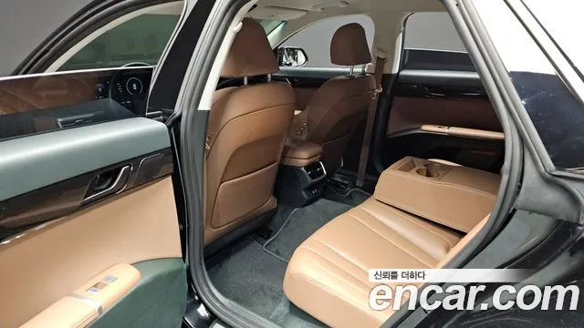 Hyundai Grandeur Grandeur (GN7) 3.5 Бензин 4WD — Фото автомобиля 11