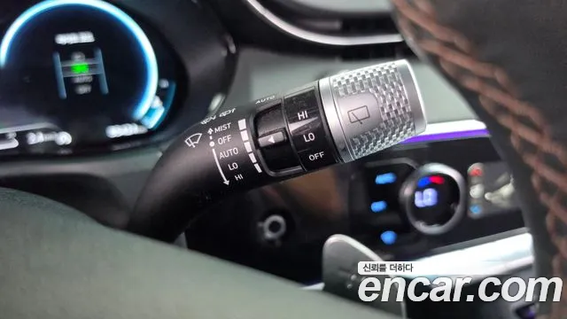 Genesis GV70 — Фото автомобиля 27