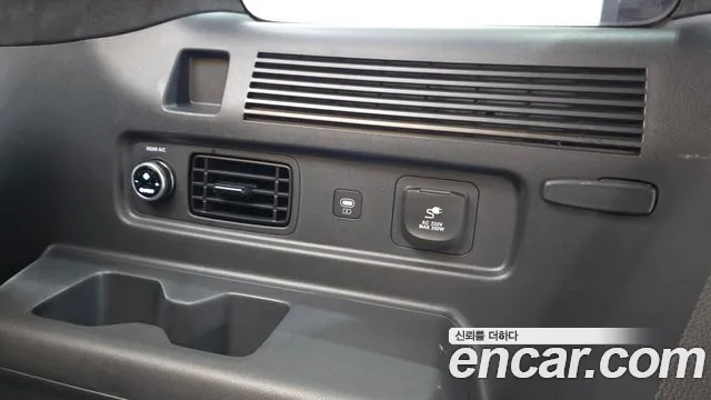 Hyundai Santafe — Фото автомобиля 30