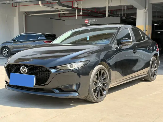 Mazda Axela — Фото автомобиля 2