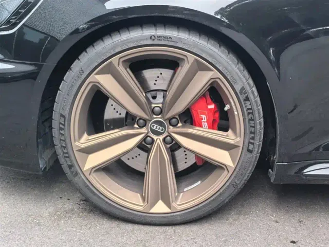 Audi RS 4 — Фото автомобиля 18