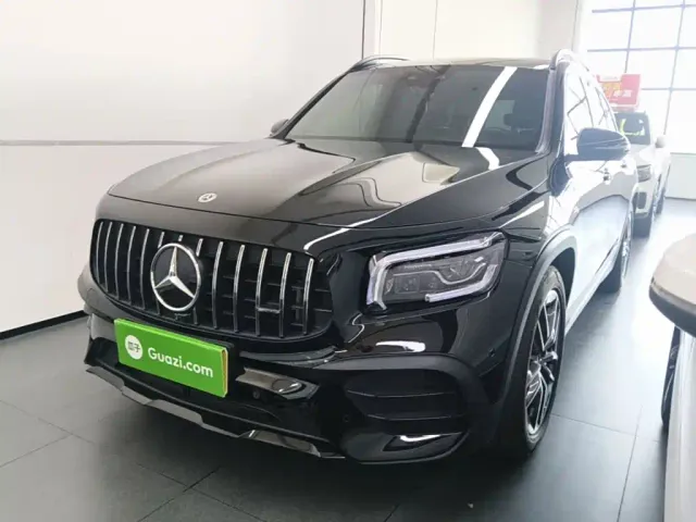 Фотография автомобиля — Mercedes-Benz GLB AMG