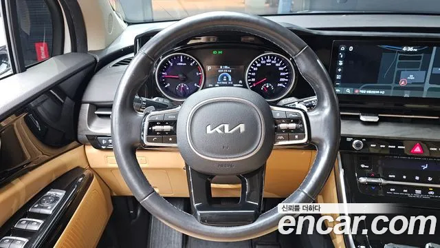 Kia Carnival Generation 4 — Фото автомобиля 18