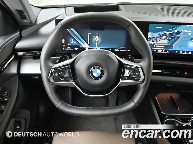 BMW 5 Series G60 — Фото автомобиля 13