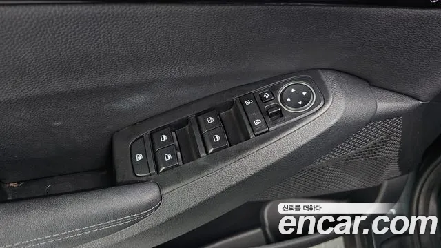 Kia Seltos Seltos Бензин 1.6 Turbo 4WD — Фото автомобиля 29
