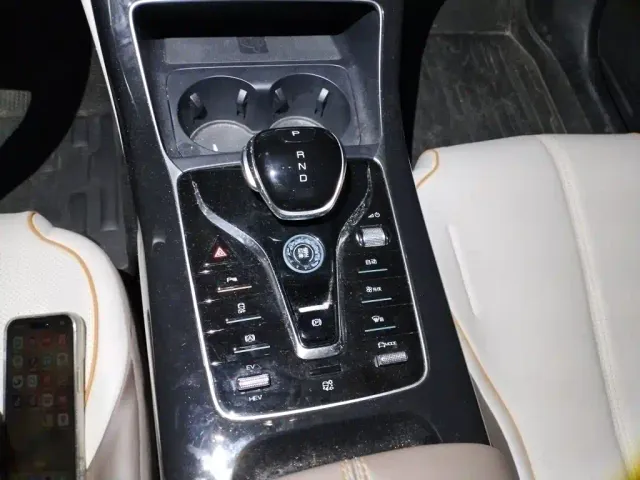 BYD Qin PLUS — Фото автомобиля 10