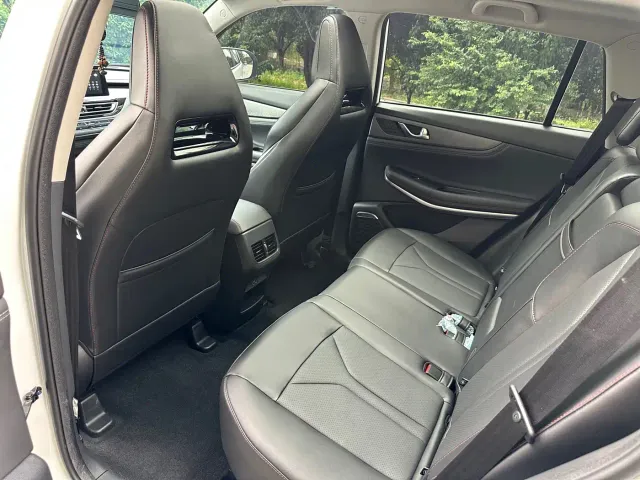 Changan CS75 — Фото автомобиля 7