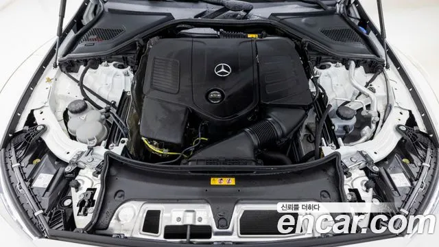 Mercedes-Benz E-Class — Фото автомобиля 6