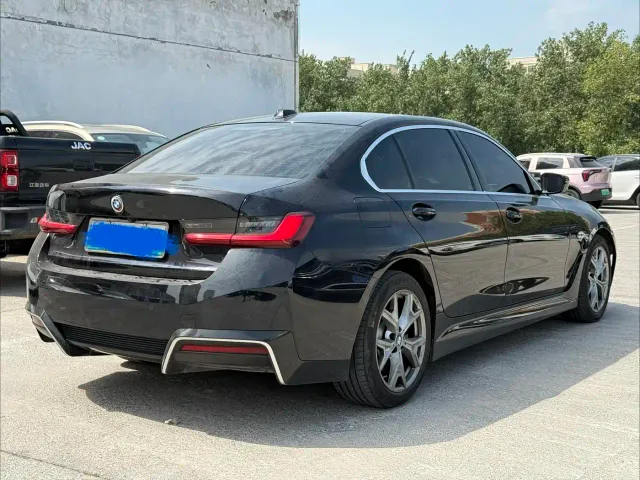 BMW i3 — Фото автомобиля 9