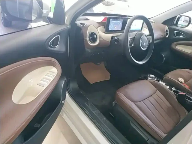 Wuling Bingo — Фото автомобиля 15