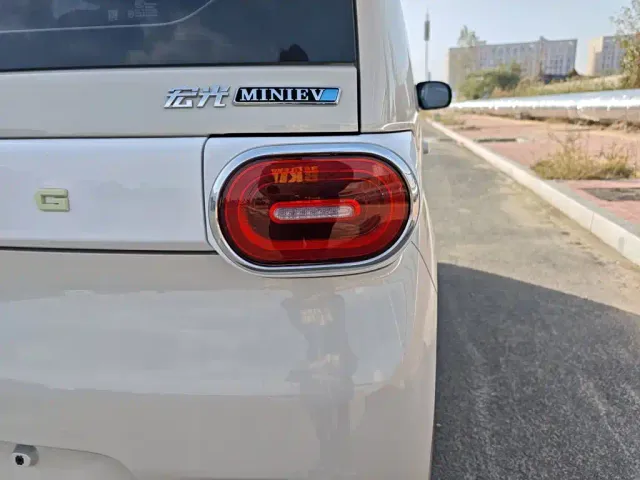 Wuling Hongguang Mini EV — Фото автомобиля 7