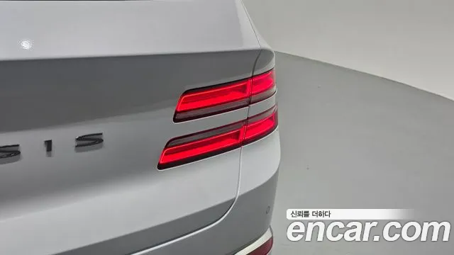 Genesis GV80 — Фото автомобиля 8