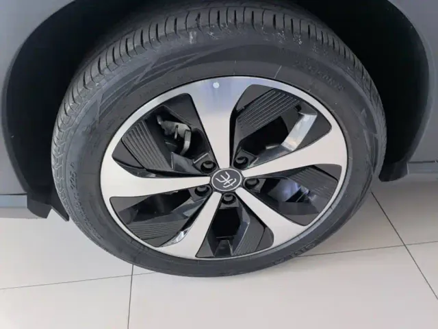 BYD Song PLUS — Фото автомобиля 22