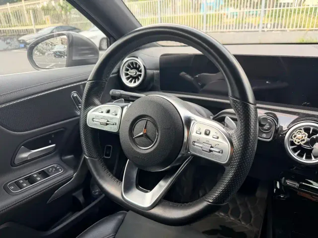 Mercedes-Benz A-Class — Фото автомобиля 14