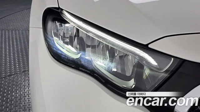 Mercedes-Benz E-Class — Фото автомобиля 22
