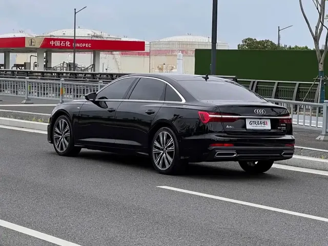 Audi A6L — Фото автомобиля 9