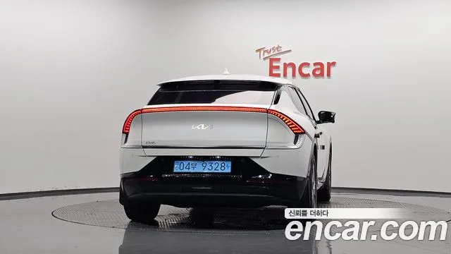 Kia EV6 — Фото автомобиля 3