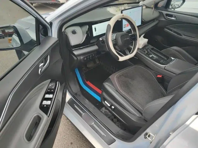 GAC Aion S Plus — Фото автомобиля 12