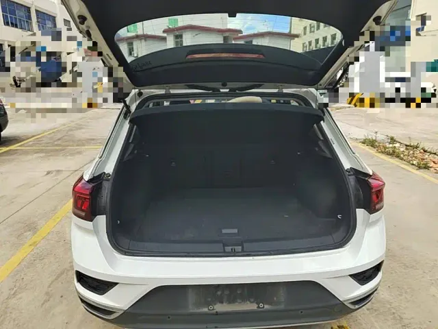 Volkswagen T-Roc — Фото автомобиля 18
