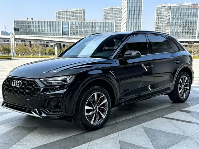 Фотография автомобиля — Audi Q5L