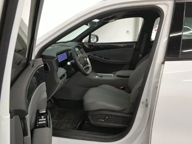 Geely Galaxy L7 — Фото автомобиля 9