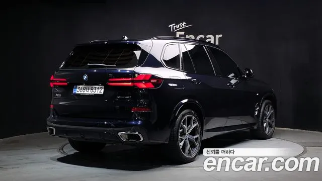 BMW X5 xDrive 40i M Sport — Фото автомобиля 2