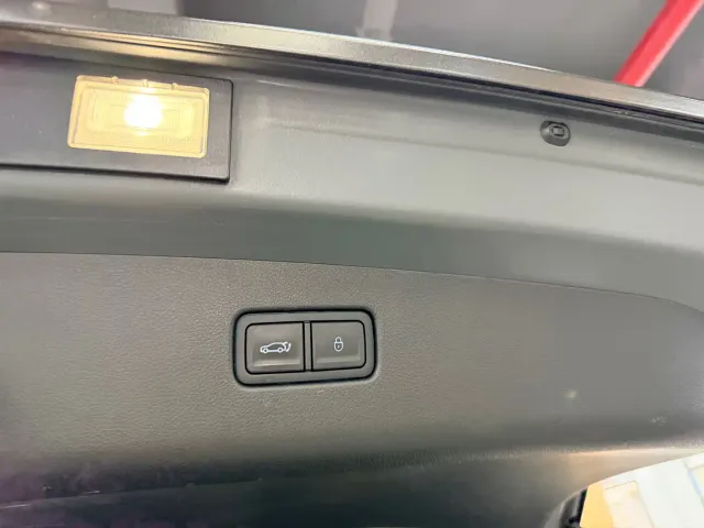 Genesis GV70 — Фото автомобиля 26