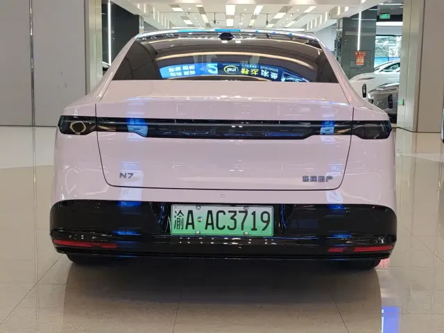 Nissan N7 — Фото автомобиля 6