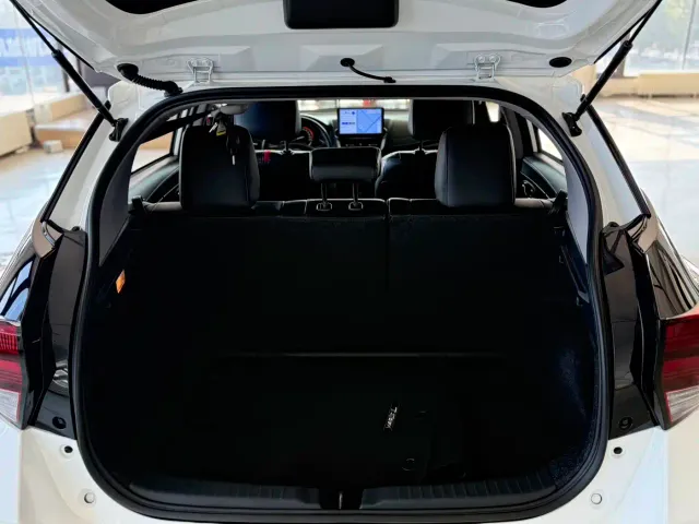 Toyota YARiS L Zhi Xuan — Фото автомобиля 16