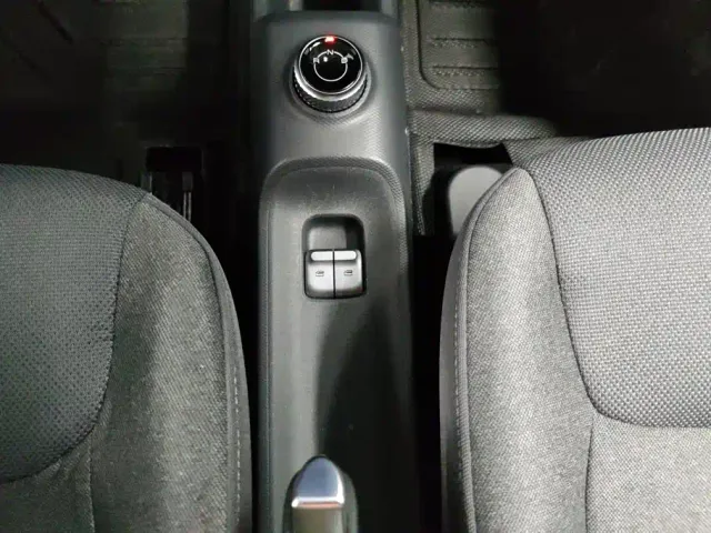 Wuling Zhiguang NEV — Фото автомобиля 16