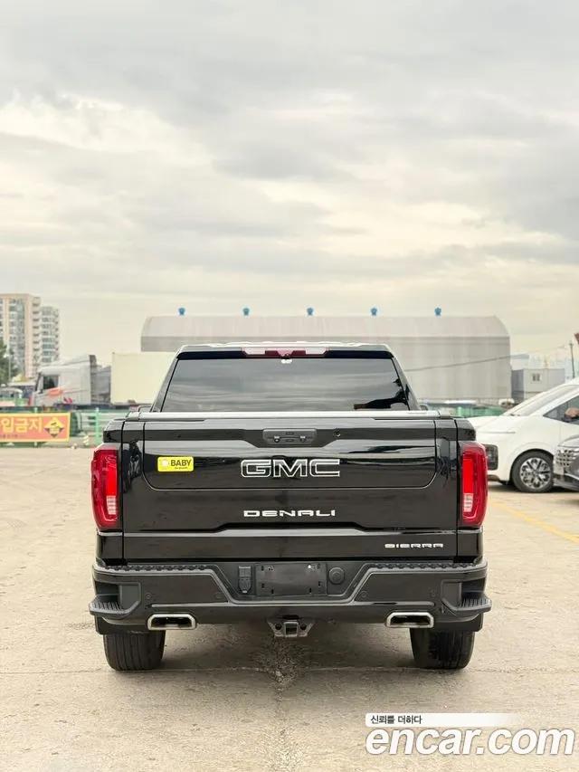 GMC Sierra — Фото автомобиля 2