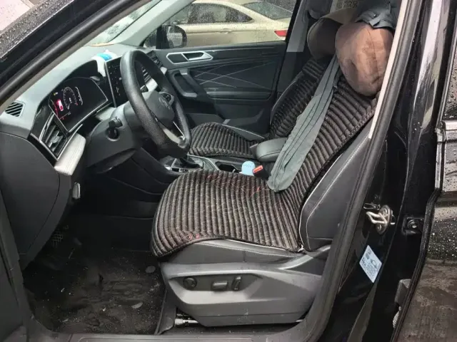 Volkswagen Tiguan L — Фото автомобиля 9