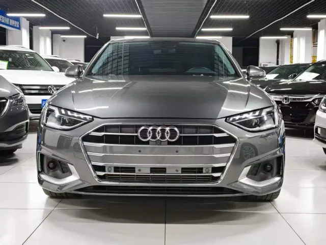 Audi A4L — Фото автомобиля 2