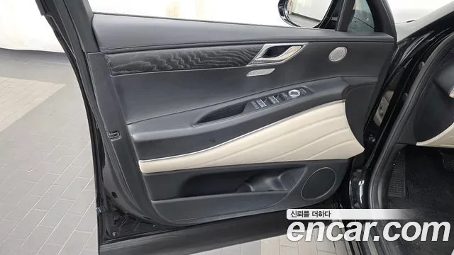 Genesis GV80 2.5T Бензин AWD — Фото автомобиля 24
