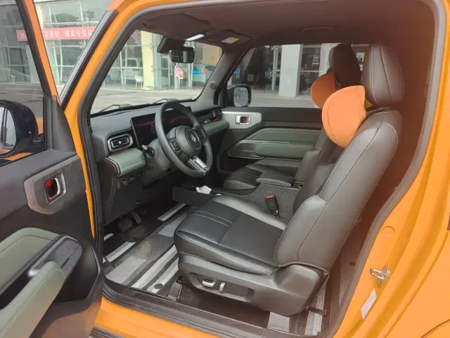 Baojun Yep — Фото автомобиля 8