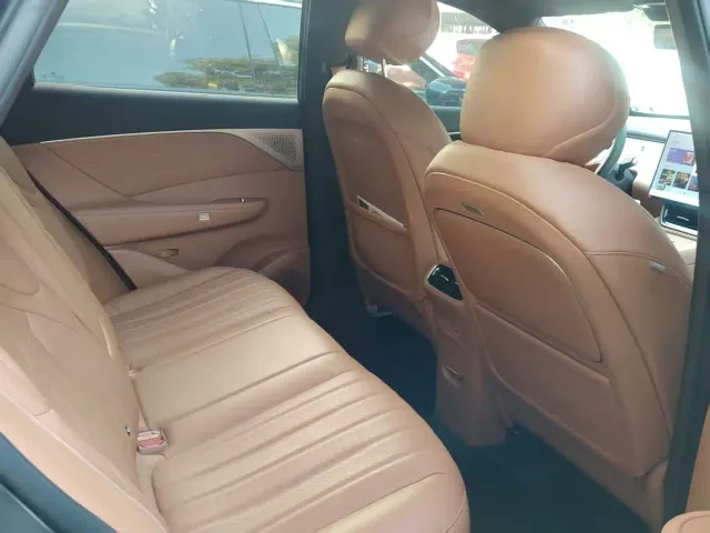 Dongfeng Aeolus L8 — Фото автомобиля 12