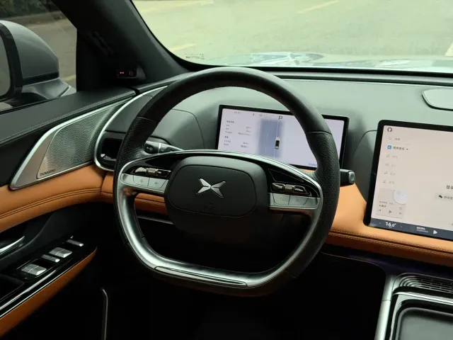 Xpeng G9 — Фото автомобиля 15